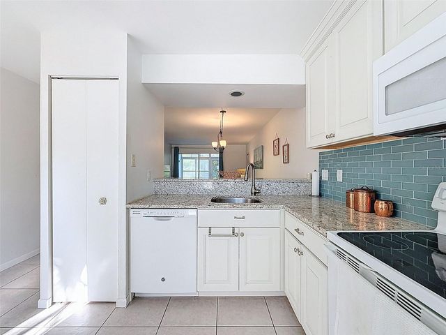 4833 MYRTLE OAK DRIVE 12, New Port Richey, FL 34653