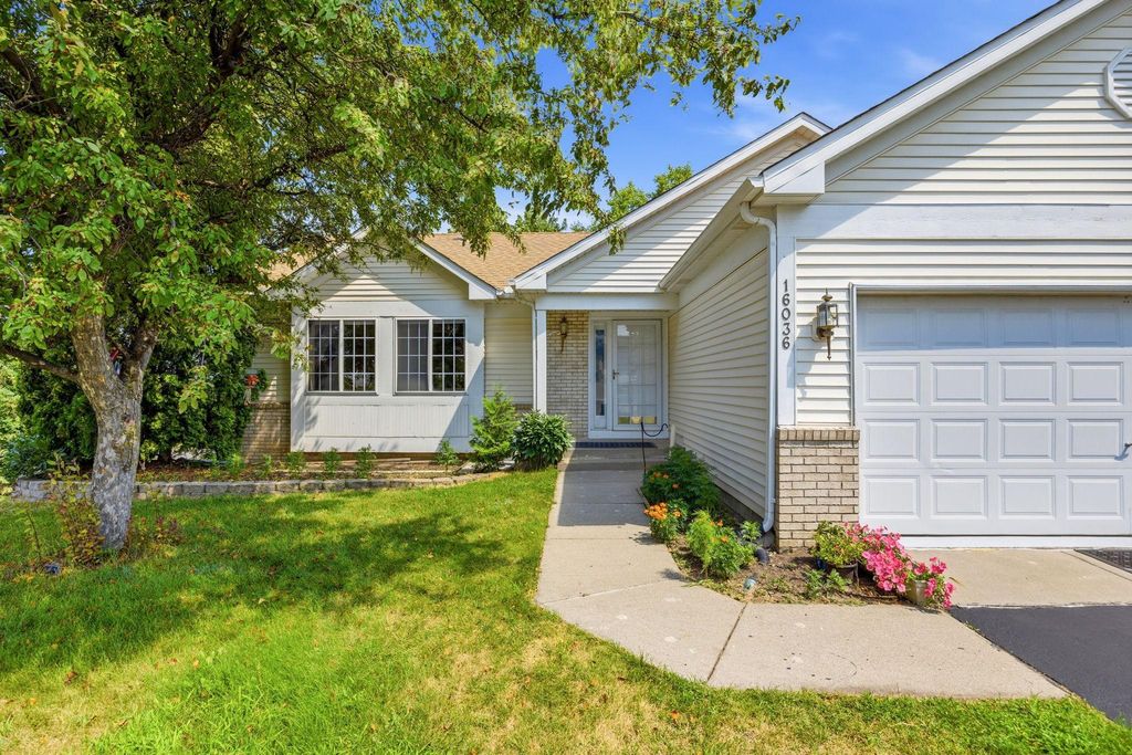 16036 Goodview Court, Lakeville, MN 55044 — photo 2