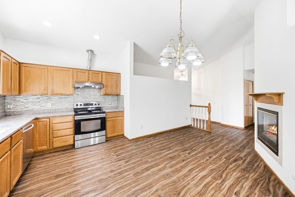 16036 Goodview Court, Lakeville, MN 55044 — photo 4