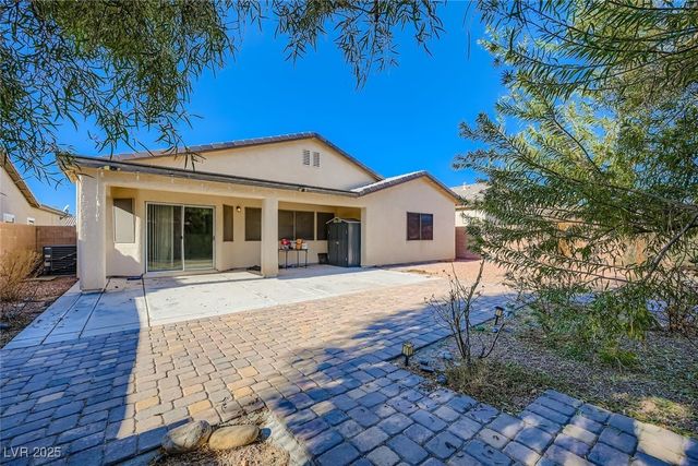 6016 Star Point Court, North Las Vegas, NV 89081