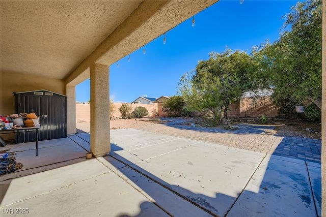 6016 Star Point Court, North Las Vegas, NV 89081