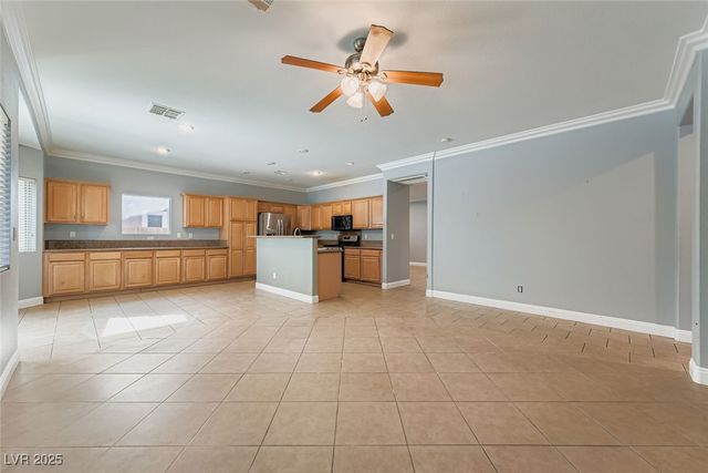 6016 Star Point Court, North Las Vegas, NV 89081