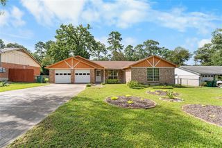 212 Wellwood Lane, Conroe, TX 77304