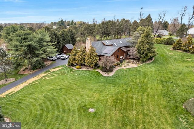 254 STUART RD, Carlisle, PA 17015