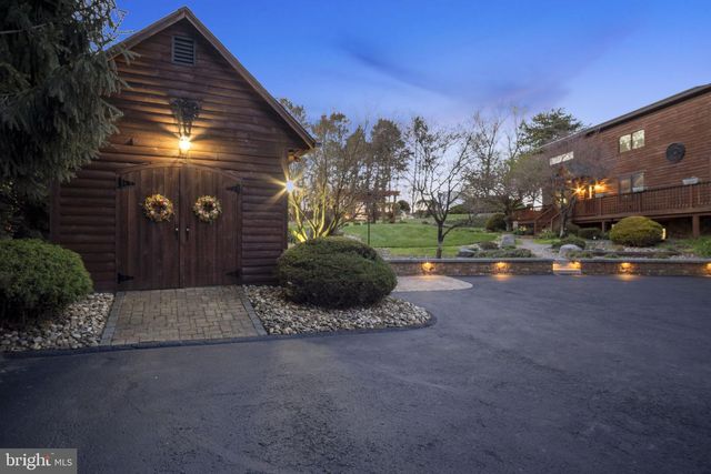 254 STUART RD, Carlisle, PA 17015