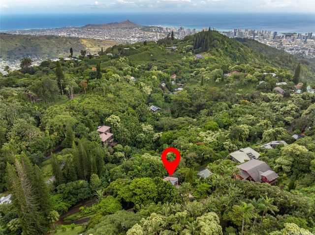 156 Forest Ridge Way, Honolulu, HI 96822