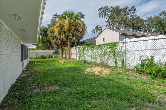 407 PRINCESS PLACE, Lakeland, FL 33803