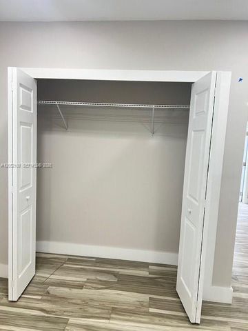 922 NW 2nd Street 2, Miami, FL 33128