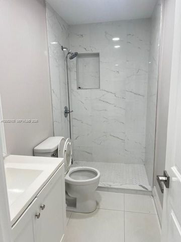 922 NW 2nd Street 2, Miami, FL 33128