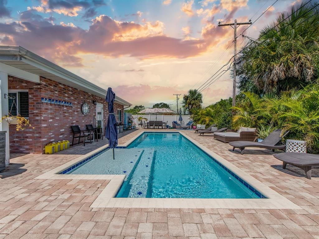 10935 105TH AVENUE, Seminole, FL 33778