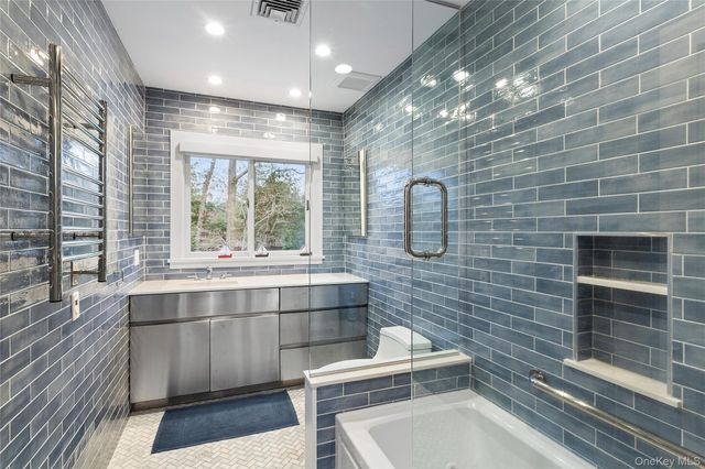 68 Three Mi Hbr Hog Crk Highway, East Hampton, NY 11937