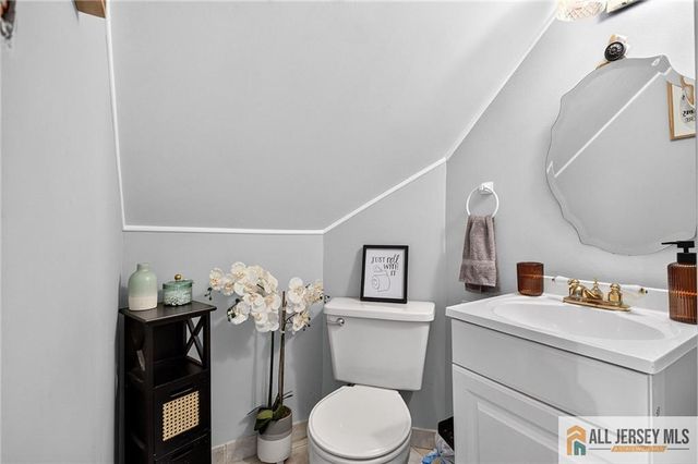 324 Green Street, Woodbridge Proper, NJ 07095
