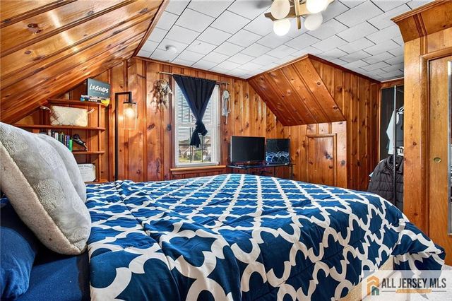 324 Green Street, Woodbridge Proper, NJ 07095