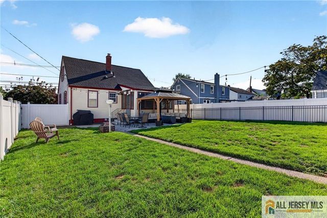 324 Green Street, Woodbridge Proper, NJ 07095