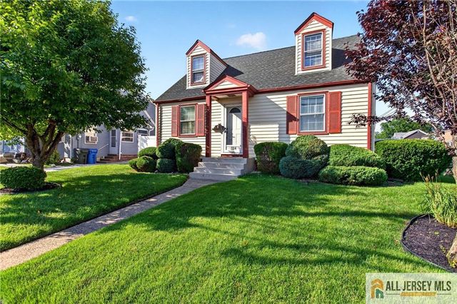 324 Green Street, Woodbridge Proper, NJ 07095