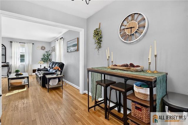 324 Green Street, Woodbridge Proper, NJ 07095