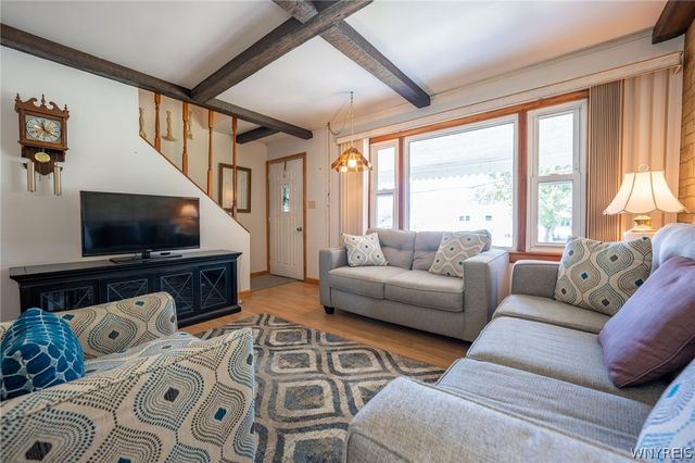 127 Broadway Street, West Seneca, NY 14224