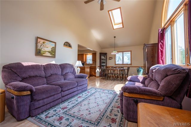 127 Broadway Street, West Seneca, NY 14224