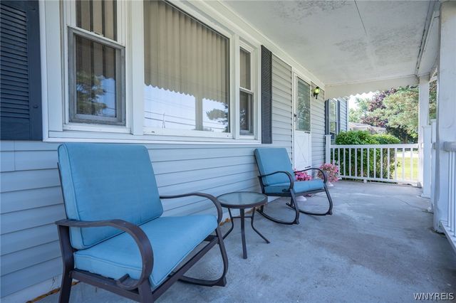127 Broadway Street, West Seneca, NY 14224