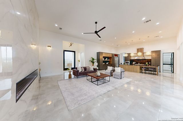 1356 Capitare, New Braunfels, TX 78132