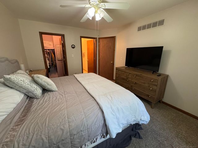 41201 Whispering Oaks Drive, Clinton Township, MI 48038