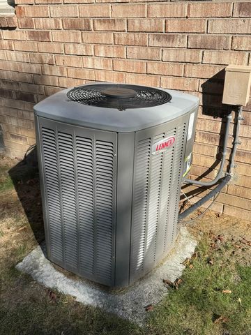 41201 Whispering Oaks Drive, Clinton Township, MI 48038