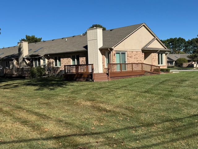 41201 Whispering Oaks Drive, Clinton Township, MI 48038