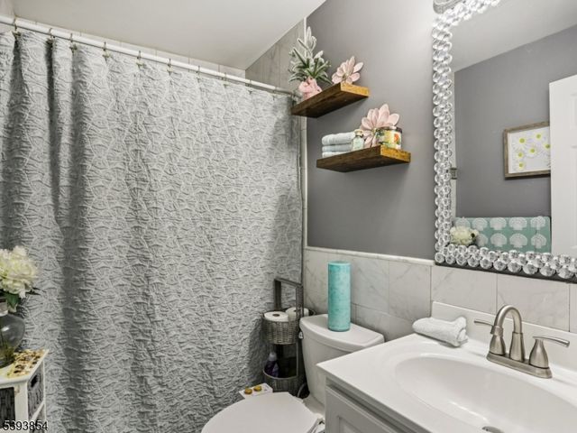 20 Mountain Ave 9, Paterson City, NJ 07501