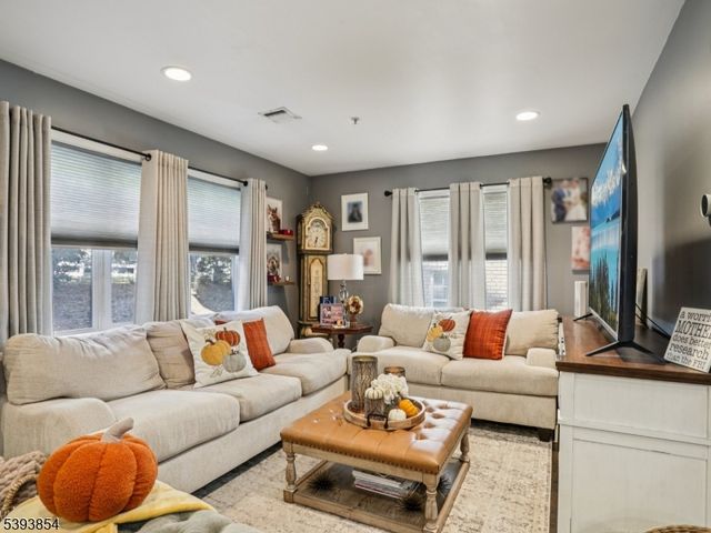 20 Mountain Ave 9, Paterson City, NJ 07501