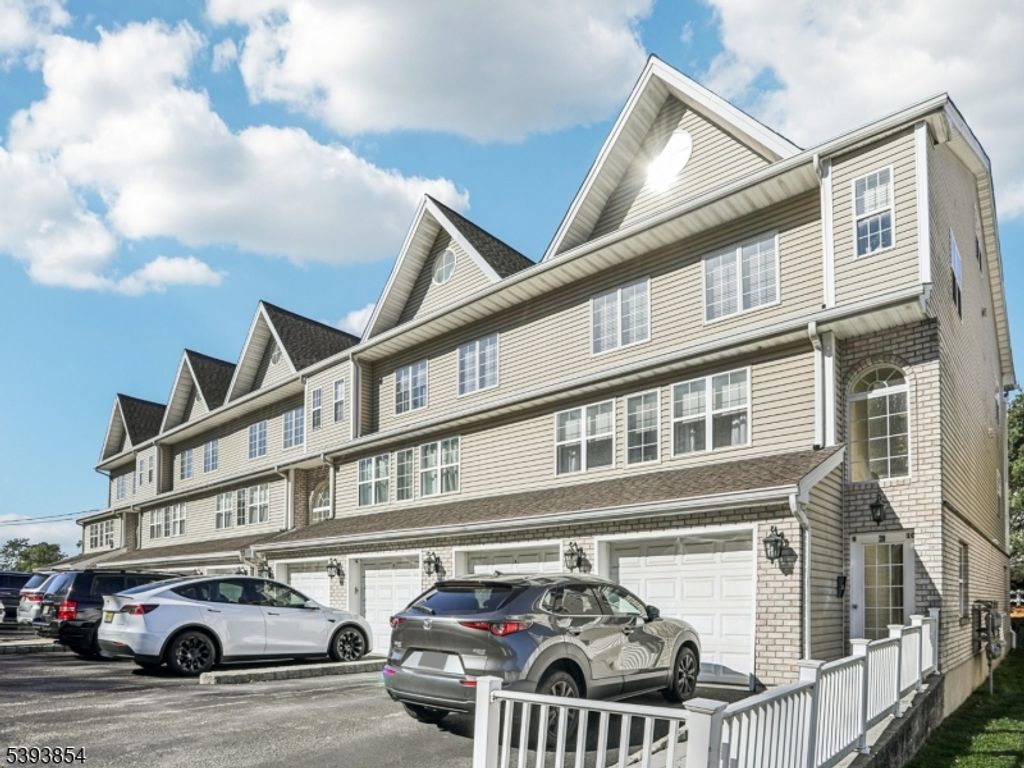 20 Mountain Ave 9, Paterson City, NJ 07501