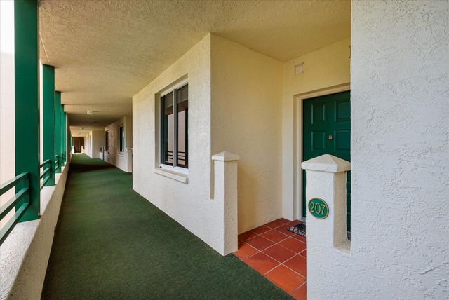 4801 OSPREY DRIVE S 207, St Petersburg, FL 33711