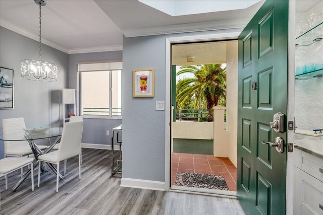 4801 OSPREY DRIVE S 207, St Petersburg, FL 33711