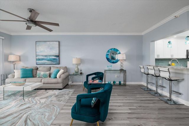 4801 OSPREY DRIVE S 207, St Petersburg, FL 33711