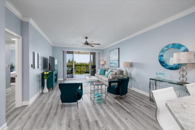 4801 OSPREY DRIVE S 207, St Petersburg, FL 33711