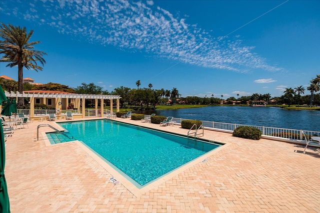 4801 OSPREY DRIVE S 207, St Petersburg, FL 33711