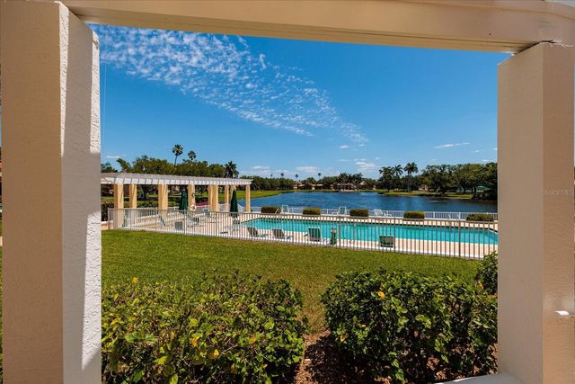 4801 OSPREY DRIVE S 207, St Petersburg, FL 33711