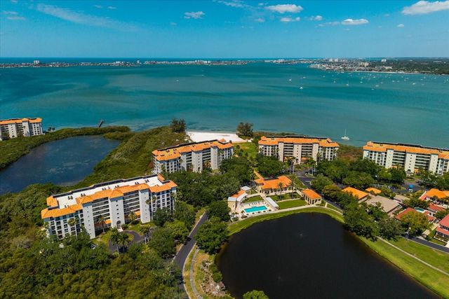 4801 OSPREY DRIVE S 207, St Petersburg, FL 33711