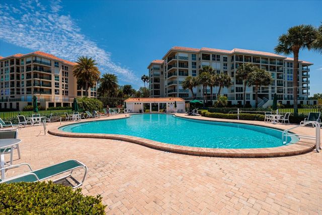 4801 OSPREY DRIVE S 207, St Petersburg, FL 33711