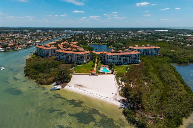 4801 OSPREY DRIVE S 207, St Petersburg, FL 33711