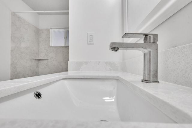 1625 Brentwood Ct, Modesto, CA 95350