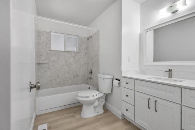 1625 Brentwood Ct, Modesto, CA 95350