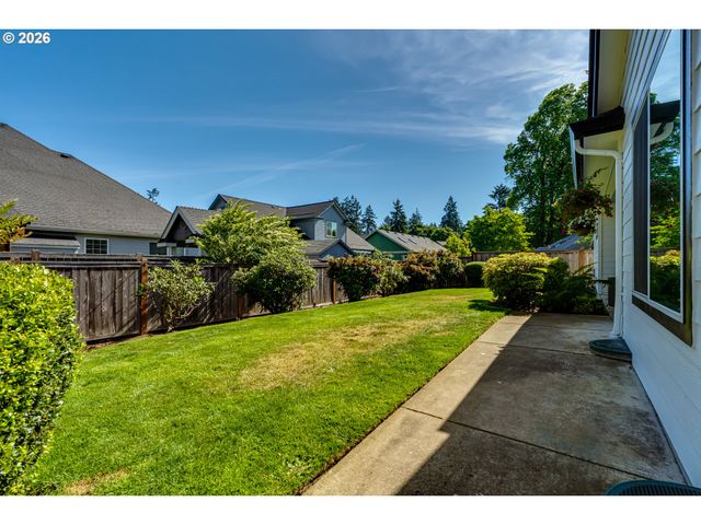 61 SPRINGWOOD Dr, Eugene, OR 97404