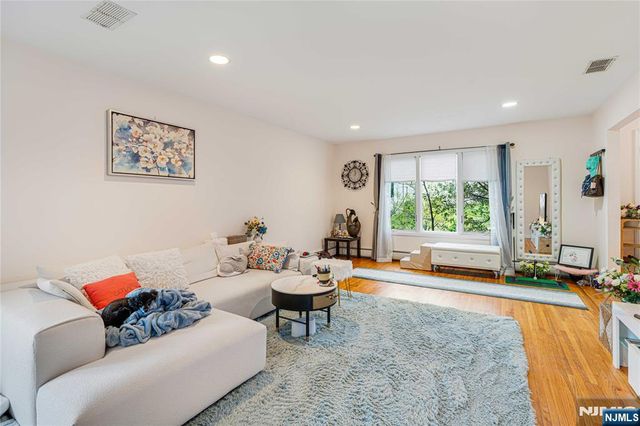 120 E Edsall Boulevard, Palisades Park, NJ 07650
