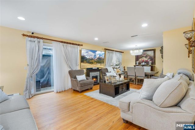 120 E Edsall Boulevard, Palisades Park, NJ 07650