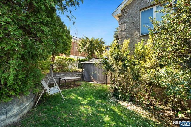 120 E Edsall Boulevard, Palisades Park, NJ 07650