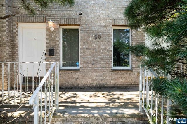 120 E Edsall Boulevard, Palisades Park, NJ 07650