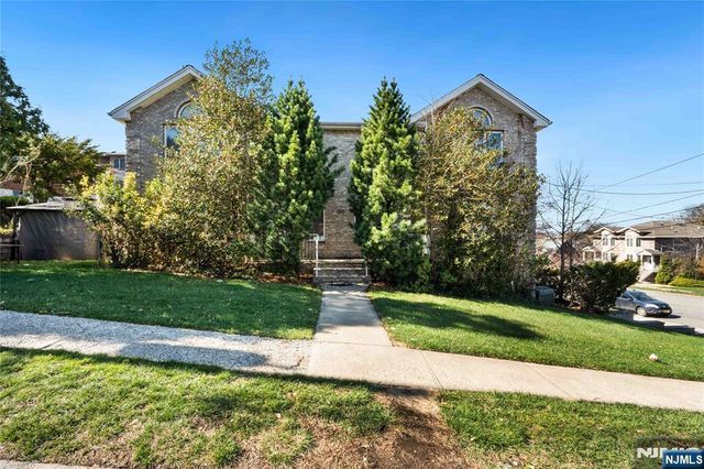 120 E Edsall Boulevard, Palisades Park, NJ 07650