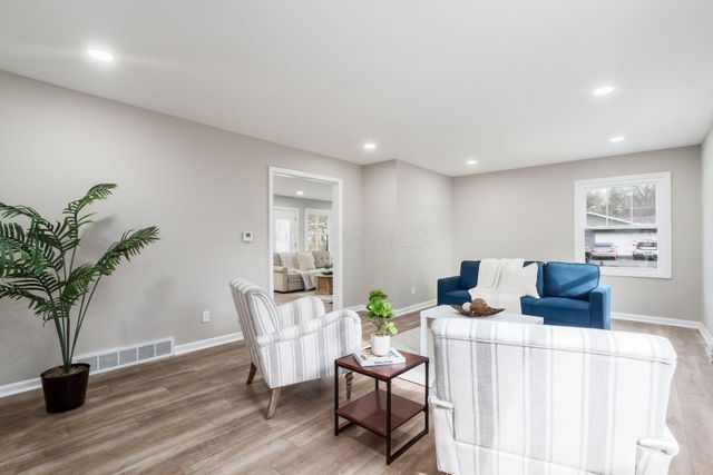 6136 Charmar Drive, Westerville, OH 43082