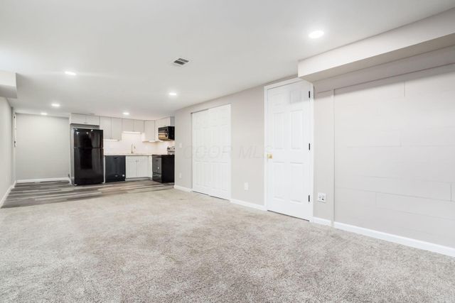 6136 Charmar Drive, Westerville, OH 43082