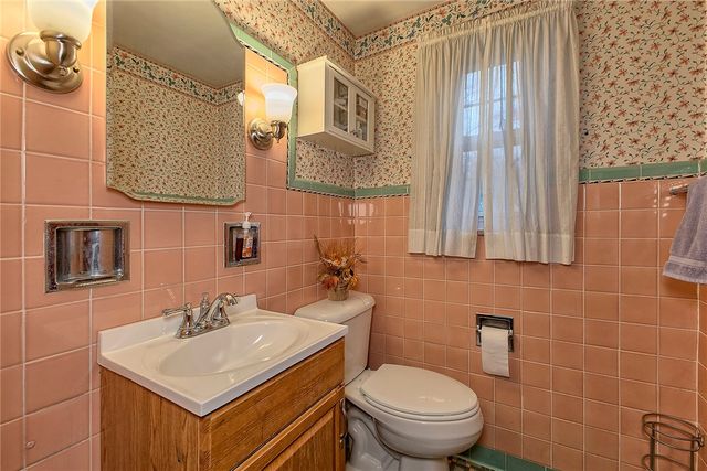 78 Glenview Avenue, City Of Greensburg, PA 15601